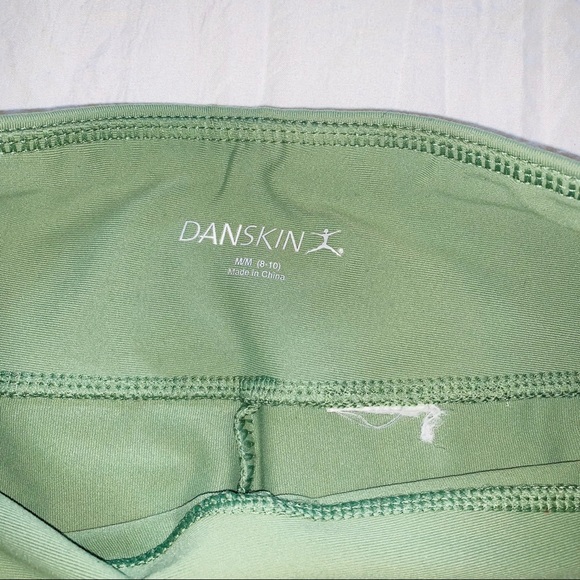 DANSKIN Women’s Mid Rise Performance Leggings - Picture 5 of 6
